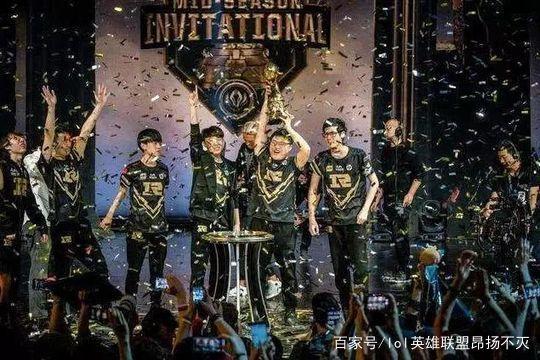 深度解析：为什么AK在翻牌圈没中时，依然拥有极高的赢面？（当AK未击中翻牌，凭什么仍然占据优势？）